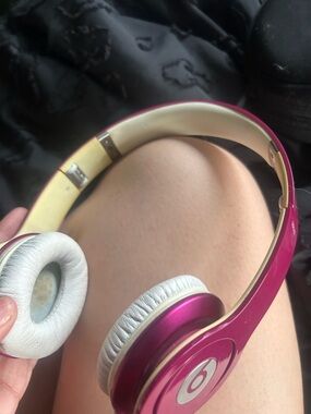 Beats by Dre On-Ear Headphones in Hot Pink with White Cushions